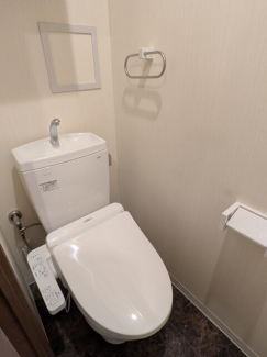 写真は６０１号室です。