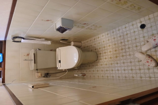 水洗トイレ　1・2階で計　2基