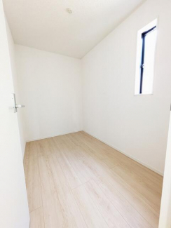 ３帖・テレワークや収納に