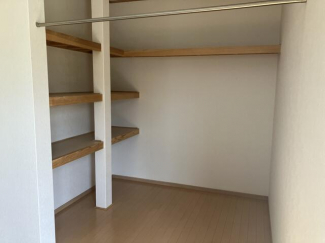 大洲市徳森の住宅付店舗一戸建ての画像