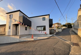 【前面道路含む現地写真】