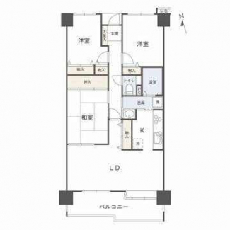 キッチンから洗面へスムーズ動線。毎日の家事がはかどる住まい！