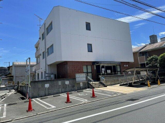 松山市役所 鷹子老人福祉センターまで202m