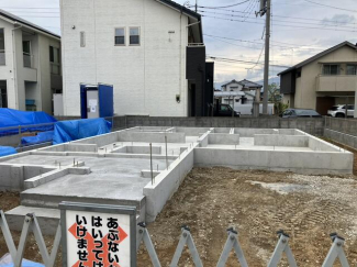 完成は２０２６年７月下旬予定です。今ならお好みのクロスをお選