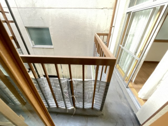 【バルコニー】