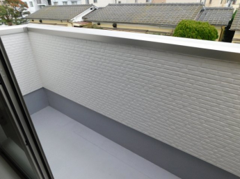 【バルコニー】