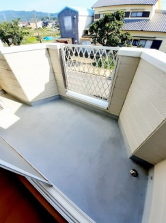 【バルコニー】