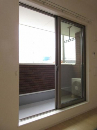 【バルコニー】