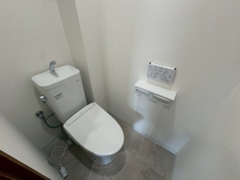 コンパクトで使いやすいトイレです