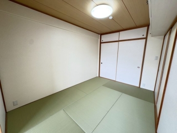 日本らしい落ち着いた雰囲気の和室です