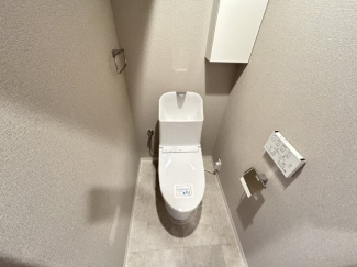 コンパクトで使いやすいトイレです