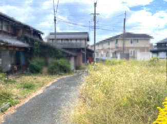 【前面道路含む現地写真】