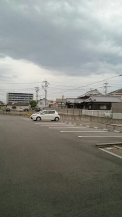【駐車場】