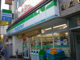 ファミリーマート・阪急伊丹駅前店