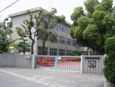 別府小学校