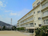 宝塚市立 宝塚小学校