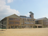 彦根市立旭森小学校