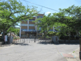 三雲小学校