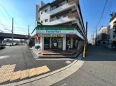 ファミリーマート千成店