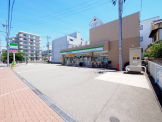 ファミリーマート 尼崎南塚口町店