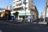 ファミリーマート（津門宝津町）